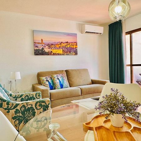 Pueblo Evita Premium Suites Benalmádena Esterno foto