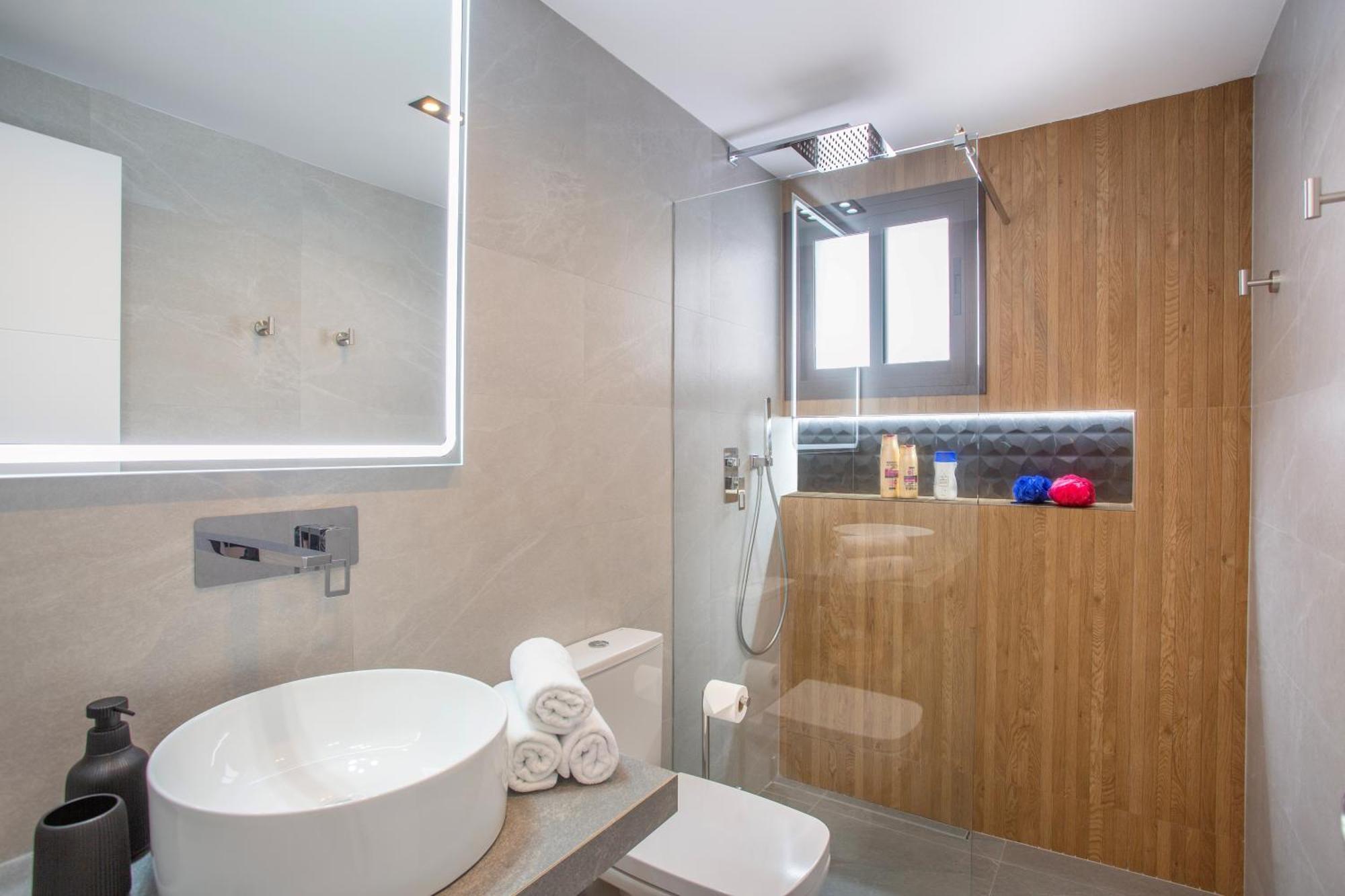 Pueblo Evita Premium Suites Benalmádena Esterno foto