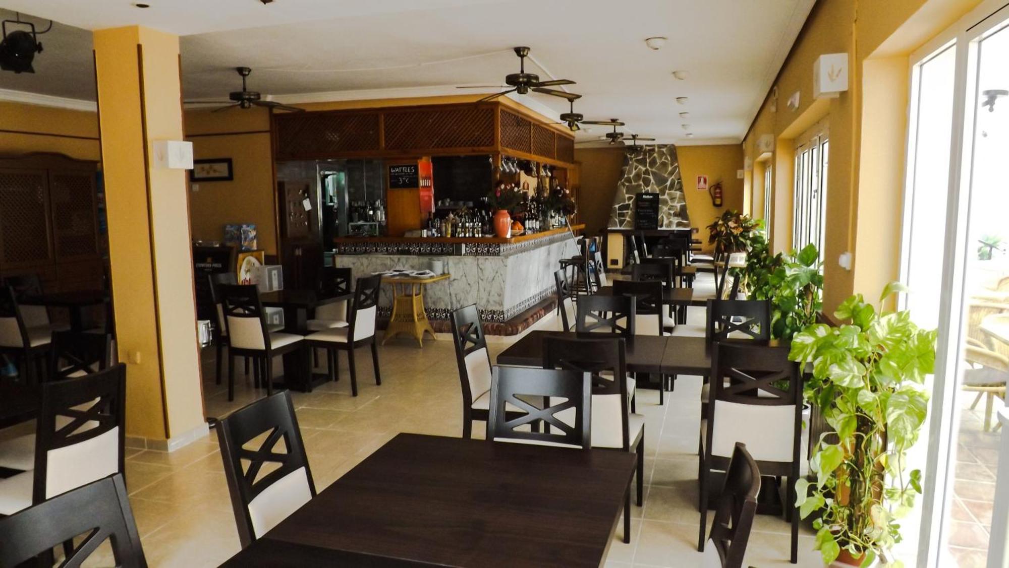 Pueblo Evita Premium Suites Benalmádena Esterno foto